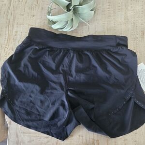 Lulu NWT Fast And Free 3" Black Size 10